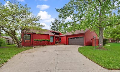 /international/us/2005-clover-court-e-champaign-il-110107697618/