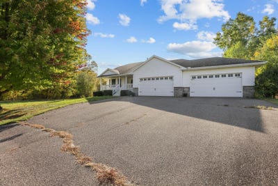 /international/us/4440-198th-lane-nw-oak-grove-mn-110120509837/