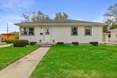 /international/us/2921-winthrop-ave-racine-wi-110107855913/