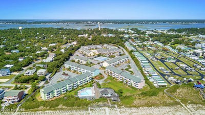 /international/us/9201-coast-guard-road-emerald-isle-nc-110106121821/