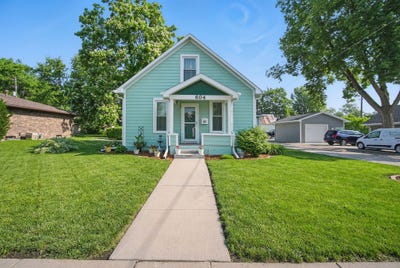 /international/us/604-w-2nd-avenue-indianola-ia-110100148633/