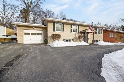 /international/us/2813-oneida-street-utica-ny-110106492294/