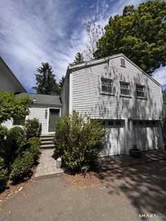 /international/us/19-whitney-street-westport-ct-110108414847/