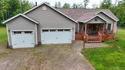 /international/us/17423-ford-farm-l-anse-mi-110101475674/?lang=es