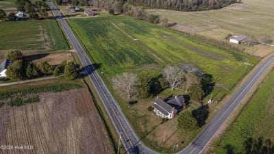 /international/us/8605-s-nc-41-highway-wallace-nc-110107038385/