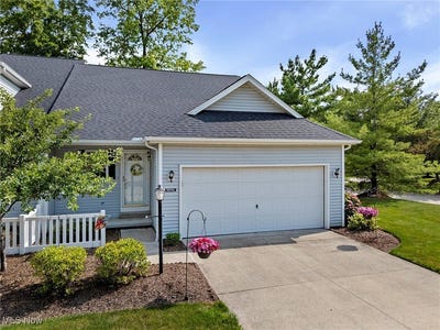 /international/us/30741-jasmine-court-north-olmsted-oh-110101306432/