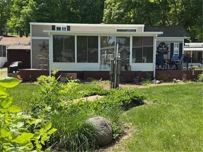 /international/us/2221-reubens-lane-sw-farwell-mn-110100088548/