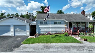 /international/us/402-trent-street-princeton-wv-110100694124/