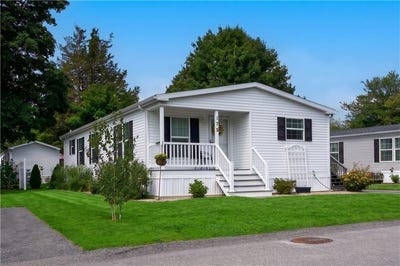 /international/us/175-lewis-farm-road-east-greenwich-ri-110109902138/
