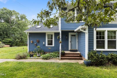 /international/us/2214-pathway-drive-chapel-hill-nc-110100509962/