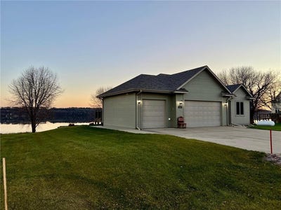 /international/us/83987-ridge-creek-dr-clinton-mn-110108690936/