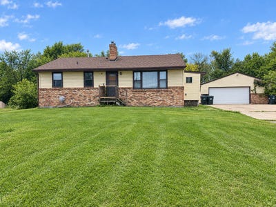 /international/us/50800-evergreen-avenue-rush-city-mn-110119966717/