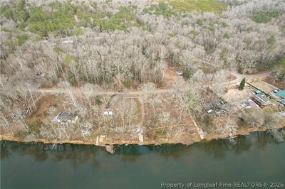 /international/us/77-bay-street-fuquay-varina-nc-110120131596/