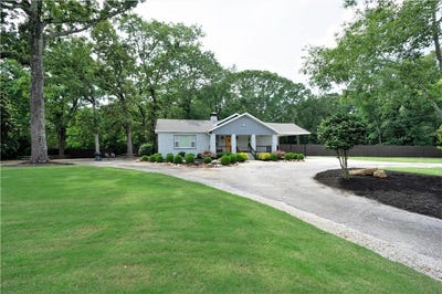 /international/us/811-king-road-stone-mountain-ga-110104818259/