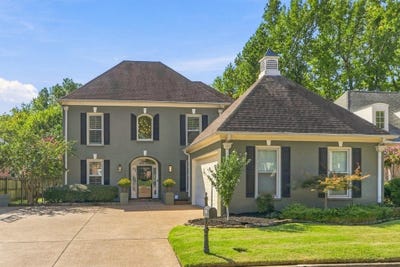 /international/us/7135-manor-woods-ct-germantown-tn-110120457752/