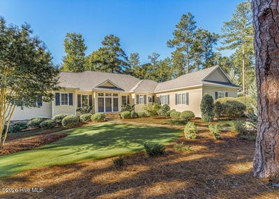 /international/us/43-ridgeland-street-pinehurst-nc-110120580670/
