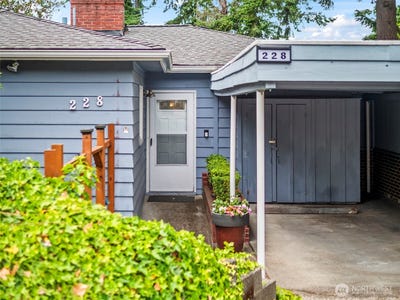 /international/us/228-farragut-avenue-port-orchard-wa-110100549258/