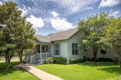 /international/us/401-north-colorado-street-burton-tx-110109154234/