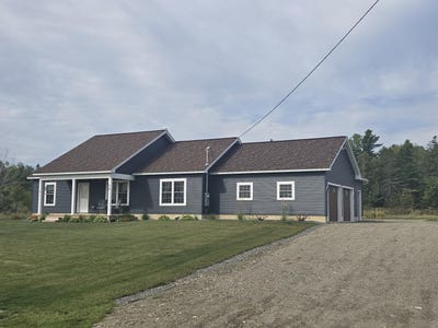 /international/us/36-boxwood-lane-hermon-me-110102019070/