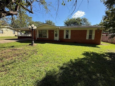 /international/us/707-s-mcclure-street-broken-bow-ok-110106562118/