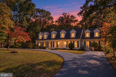 /international/us/13113-chapel-hills-drive-fredericksburg-va-110120796624/