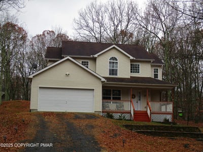 /international/us/3290-bluebird-drive-bushkill-pa-110104432704/
