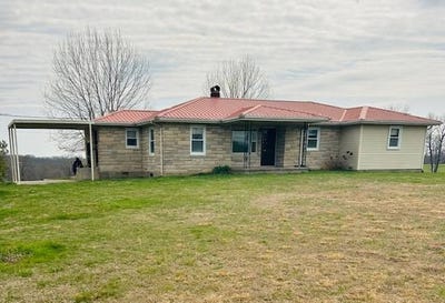 /international/us/709-hudgins-highway-summersville-ky-110106853079/