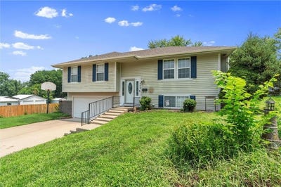 /international/us/409-benton-street-richmond-mo-110101447454/
