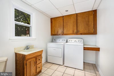 /international/us/1645-roundtop-road-lewisberry-pa-110100947802/