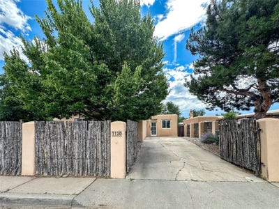 /international/us/1126-morning-santa-fe-nm-110101166396/