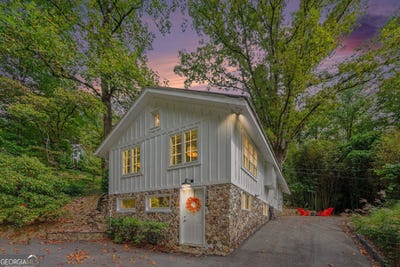 /international/us/762-valley-street-clayton-ga-110119986151/