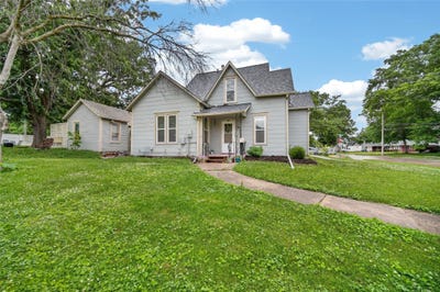 /international/us/911-n-howard-street-indianola-ia-110108709755/