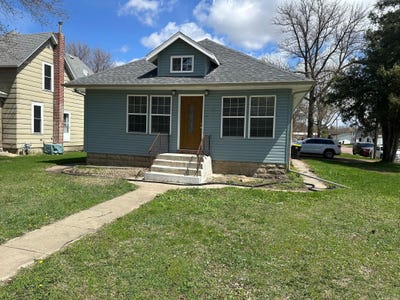/international/us/709-4th-avenue-windom-mn-110097925786/