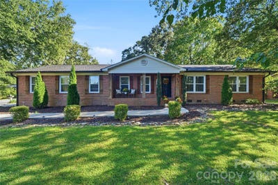 /international/us/718-e-hoke-street-lincolnton-nc-110120089083/
