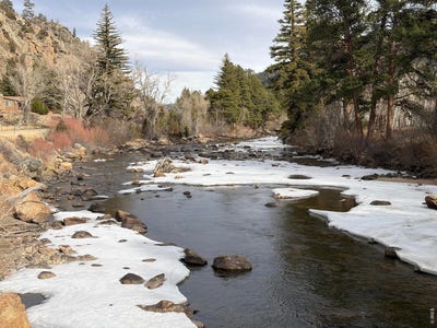 /international/us/32370-poudre-canyon-rd-bellvue-co-110106101376/