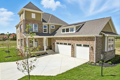 /international/us/8101-oaktree-drive-s-dublin-oh-110099556383/