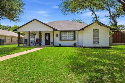 /international/us/437-bradshaw-street-cedar-hill-tx-110108746506/