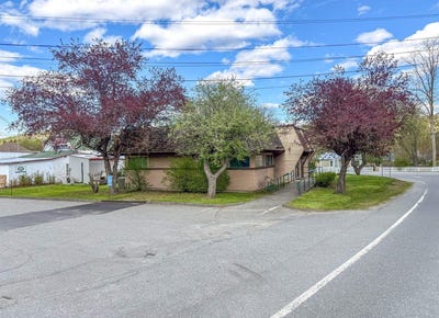 /international/us/332-route-113-thetford-vt-110104089616/