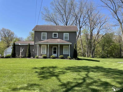 /international/us/7815-summerfield-road-lambertville-mi-110107939278/