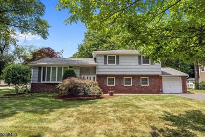 /international/us/384-van-emburgh-ave-ridgewood-village-nj-110100864416/