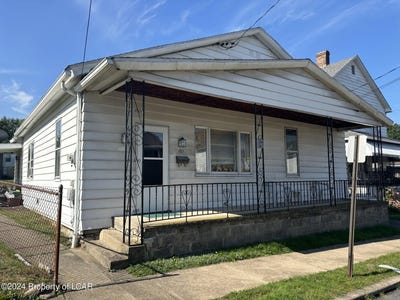 /international/us/181-e-railroad-street-pittston-pa-110101162321/?lang=pt