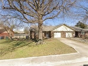 /international/us/2704-mcmillan-drive-springdale-ar-110106338586/