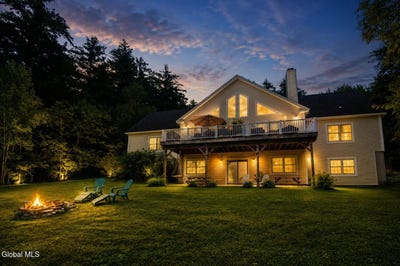 /international/us/35-whitetail-trace-canaan-ny-110119368505/