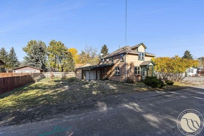 /international/us/8-n-davidson-avenue-absarokee-mt-110120804561/