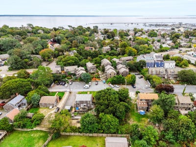 /international/us/7-old-colony-way-provincetown-ma-110120082219/