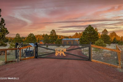 /international/us/1150-n-three-bears-loop-parks-az-110108932839/