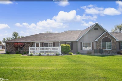 /international/us/1706-e-greenwood-mount-pleasant-ia-110107462049/