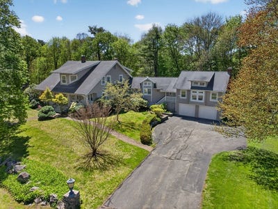 /international/us/311-s-main-st-andover-ma-110107882829/