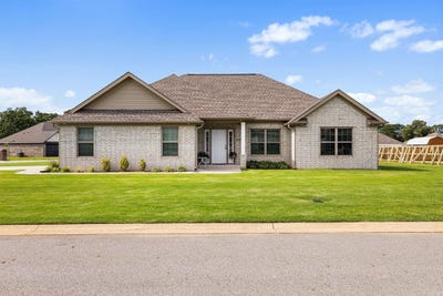 /international/us/1208-ridgefield-circle-searcy-ar-110108931278/