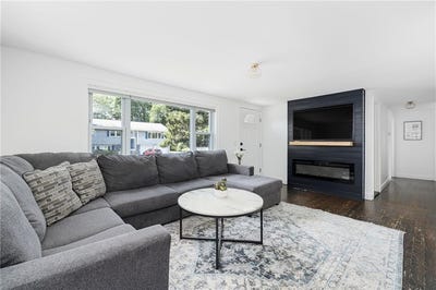 /international/us/340-old-mill-lane-portsmouth-ri-110104584429/